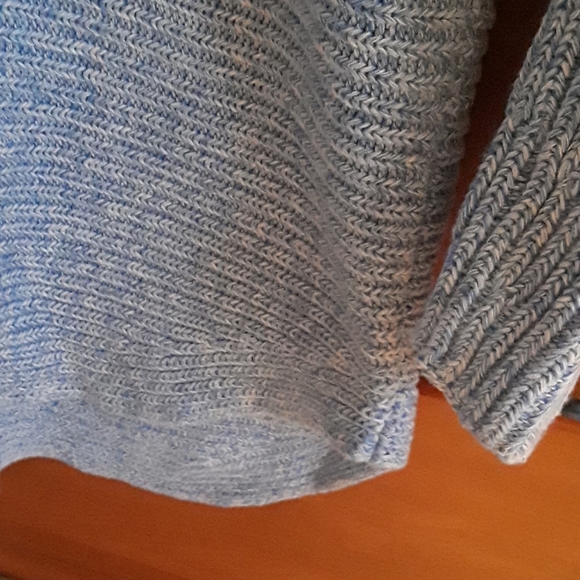 Sweater - Picture 3 of 4